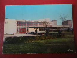 Bondy  ( 93 )  : Piscine Municipale - Bondy