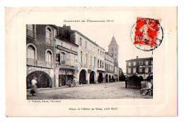 FLEURANCE :  "Souvenir De Fleurance Place De L' Hôtel De Ville Côté Nord" - Cliché Frezouls - Fleurance