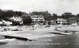 Beatiful Old Post Card    " THE BEACH, SHOWING SUFFOLK CONVALESCENT HOME, FELIXSTOWE " - Andere & Zonder Classificatie