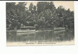 PAPOUASIE NOUVELLES GUINEE : ARAPOKINA : Barques Sur Le Fleuve - Papouasie-Nouvelle-Guinée