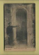 64 Bidache Dans Les Ruines Du Chateau Obus Decouvert En 1913 - Bidache