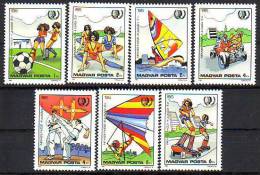 HUNGARY - 1985. International Youth Year - MNH - Unused Stamps