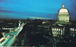 MADISON - WISCONSIN - CAPITOL SQUARE - Night View Capitol Dome And Square, Looking South On Main Street - 2 Scans - Madison