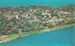 MADISON - WISCONSIN - Aerial View Of Downtown Madison And Capitol Square - Lake Monona - TBE, Neuve, 2 Scans - Madison