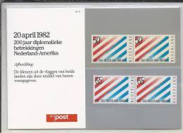 St.- Nederland Postfris PTT Mapje Nummer 4 - 20 April 1982, 200 Jaar Diplomatieke Betrekkingen Nederland-Amerika. - Ongebruikt