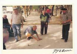 Image De La Vie Et De La Nature. Pétanque Sous Les Platanes. Photo Le Bosser - Pétanque