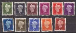 Q9374 - NEDERLAND PAYS BAS Yv N°466/77 * (-467A ET 476) TACHES DE RUILLE - Unused Stamps