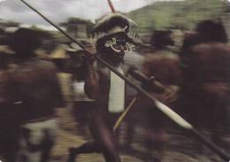 INDONESIE,INDONESIA,MARIAGE,HOMME AVEC LANCE,NU,IVOIRE DANS LE NEZ,BALIEM VALLEY - Indonesië