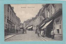 76  -  AUMALE  -  Rue  Aux  Juifs - TRES  BELLE CARTE ANIMEE  - - Aumale