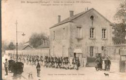 24...DORDOGNE...BERGERAC.....ENTREE DES CASERNES DU 108eme D INFANTERIE........ .ECRITE.... . . ‹(•¿• )› - Bergerac