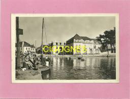 Ile Tudy : Vue Sur La Mer Des Hotels - Ile Tudy