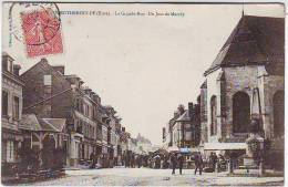 27. BOURGTHEROULDE . LA GRANDE RUE . UN JOUR DE MARCHE. BELLE ANIMATION. - Bourgtheroulde