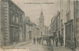 44 SAVENAY LA RUE DE L'EGLISE AVEC ATTELAGE - Savenay