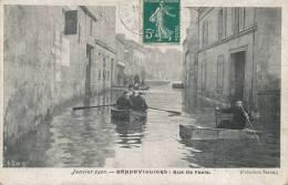 ( CPA 92)  GENNEVILLIERS  /  Janvier 1910 - Rue De Paris - - Gennevilliers