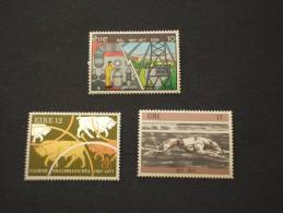 IRLANDA - 1977 ANNIVERSARI/BOVINO/CANE VARI 3 Valori  - NUOVI(++) - Unused Stamps