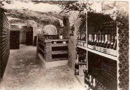 SAINT MARTIN LE BEAU DELETANG PROPRIETAIRE VIGNERON CAVE ET BAR DE DEGUSTATION  REF 29955 - Shopkeepers