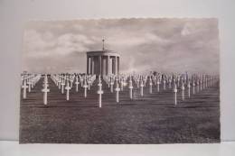 SAINT- LAURENT- SUR- MER -  LA CHAPELLE DU CIMETIERE AMERICAIN - Cementerios De Los Caídos De Guerra