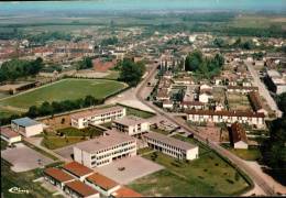 CPM  GRANDVILLIERS   Le C E S Et Son Quartier - Grandvilliers