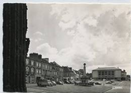 CPSM 29 LANDIVISIAU LA GRANDE PLACE ET LES NOUVELLES HALLES  1960 Rare Grand Format - Landivisiau