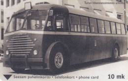 Finland, TTL-D-376D, Puplic Transportation ; Old Bus, 2 Scans.  2010 - Finlandia
