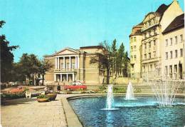 HALLE (SAALE) - Theater Des Friedens - (animation Avec Voitures, DKW ?) - TBE, Carte Neuve - Halle (Saale)