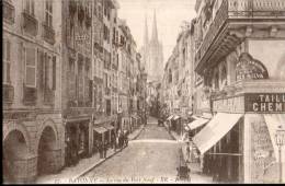 64...PYRENEES ATLANTIQUES...BAYONNE....LA RUE DU PORT NEUF.....ECRITE .. .. . . ‹(•¿• )› - Bayonne