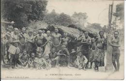 N' DORO: Haut Ogooué, Hommes Et Enfant Du Peuple Chakes - Gabun