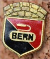 BROCHE CURLING CLUB VILLE DE BERNE SUISSE - STADT BERN SCHWEIZ - Winter Sports