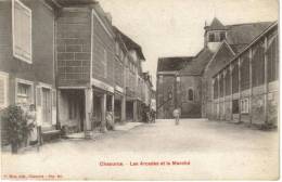 CPA CHAOURCE (Aube) - Les Arcades Et Le Marché - Chaource
