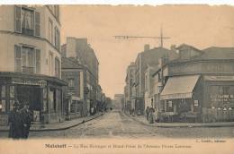 ( CPA 92 )  MALAKOFF  /  La Rue Béranger Et Rond-Point De L' Avenue Pierre Larousse  - (défaut Haut ) - Malakoff