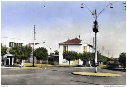 77 - MITRY-LE-NEUF - Place Stalingrad - (Secteur Électrique, Service Des Eaux) - CPSM - Mitry-Mory - Mitry Mory