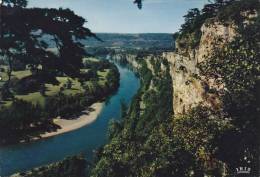 Cp , 46 , LE LOT Touristique , La Vallée De La Dordogne - Gourdon