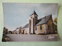 Egriselles-le-Bocage ( 89 ) : Place De L'église - Egriselles Le Bocage