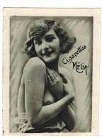 CHROMO CIGARETTES MELIA ALGER PIN UP  : "Femme Coquine" - Seins Nus - Melia