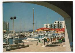 CPSM - PORT LEUCATE - Le Port - Coul - Déb 80 - - Leucate