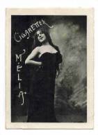 CHROMO CIGARETTES MELIA ALGER PIN UP : "Femme Bombant Sa Poitrine" - Melia