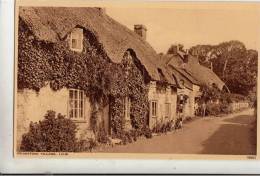 BR39937 Brighstone Village    2 Scans - Altri & Non Classificati