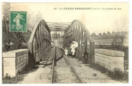 37.Le Grand Pressigny . Le Pont De Fer .Animée - Le Grand-Pressigny