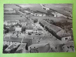 Chambley ( 54 ) : Vue Aérienne Sur La Place - Chambley Bussieres