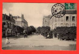 CORMEILLES EN PARISIS - La Place De La Gare. (belle Animation) - Cormeilles En Parisis