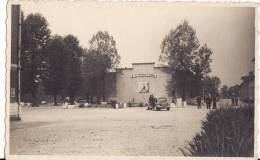 Carte Postale Photo Militaire - 6ème Compagnie Régionale Du Train De METZ - L'entrée Avec Traction Citroën VOITURE - Metz