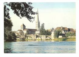 Delcampe - Cp, 86, Saint-Savin-sur-Gartempe, L'Eglise Et Le Vieux Pont Sur La Gartempe - Saint Savin