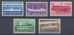 Netherlands SHIPS 1957 MNH ** - Neufs