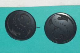 LOT 3 BOUTONS  Rétro 1900 ART DECO ART NOUVEAU  Feuilles Rosaces  / RELIEF NOIR  Brillant 25 Mm - Boutons