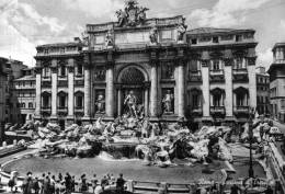Bellissima   Cartolina   Anni 60      "  Roma Fontana Di Trevi  " - Fontana Di Trevi