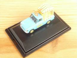 Oxford 76ANG002, Ford Anglia Walls Ice Cream, 1:76 - Baanvoertuigen