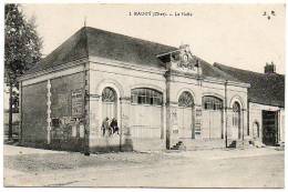 18 - Cher / BAUGY -- La Halle. - Baugy