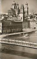 PASSAU  Hängebrücke Mit Dom U Rathaus - Passau