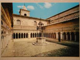 Foligno, Abbazia Benedettina Di S. Croce In Sassovivo, Chiostro Romanico - Foligno