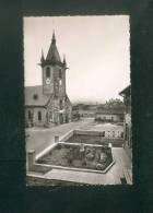 CPSM - Morhange (57) - Ecole Des Filles - Jardin Avec Vue Sur L' Ehlise ( éditeur ?? Véritable Photo ) - Morhange